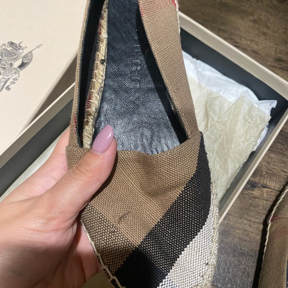 Espadrilles - Picture 2 of 4